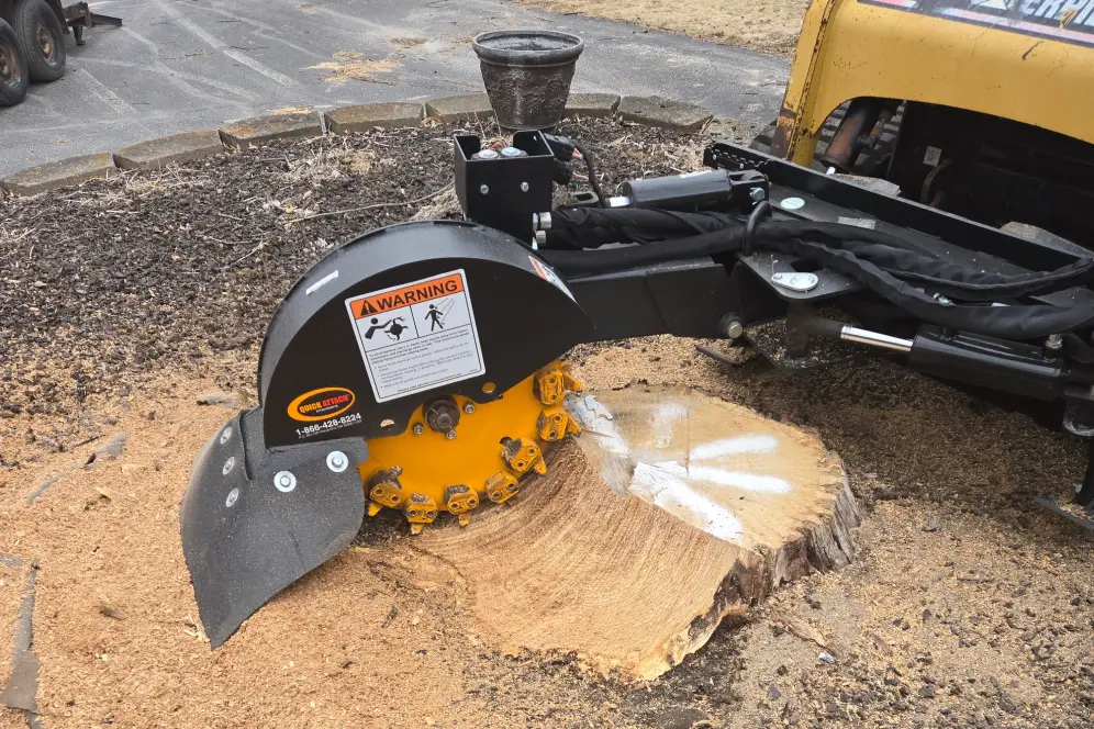 Outside view of the restaurant cottage at night time<br />